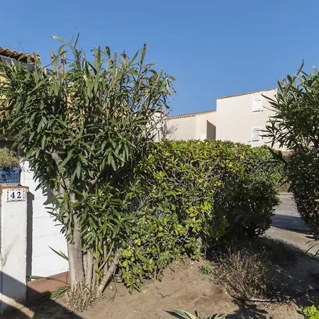 Cap Neptune- 42- Charme- 4 Pers * Agde